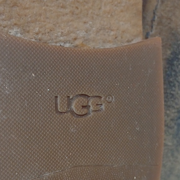 UGG Daphne  Women's Tan Suede Boots Sz 8 - Picture 7 of 11